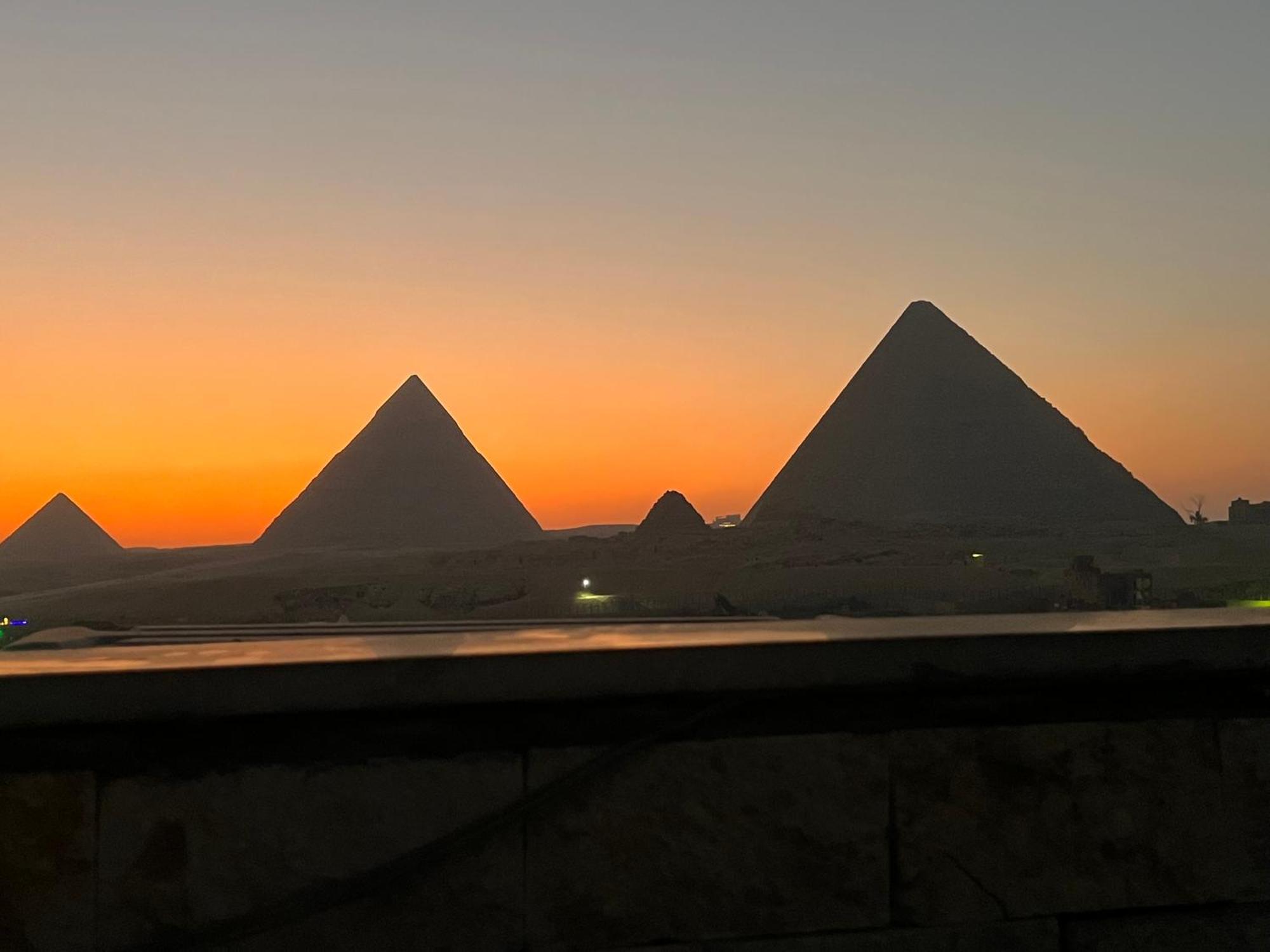 Imhotep Pyramids View Inn Kafret el-Gabal Esterno foto