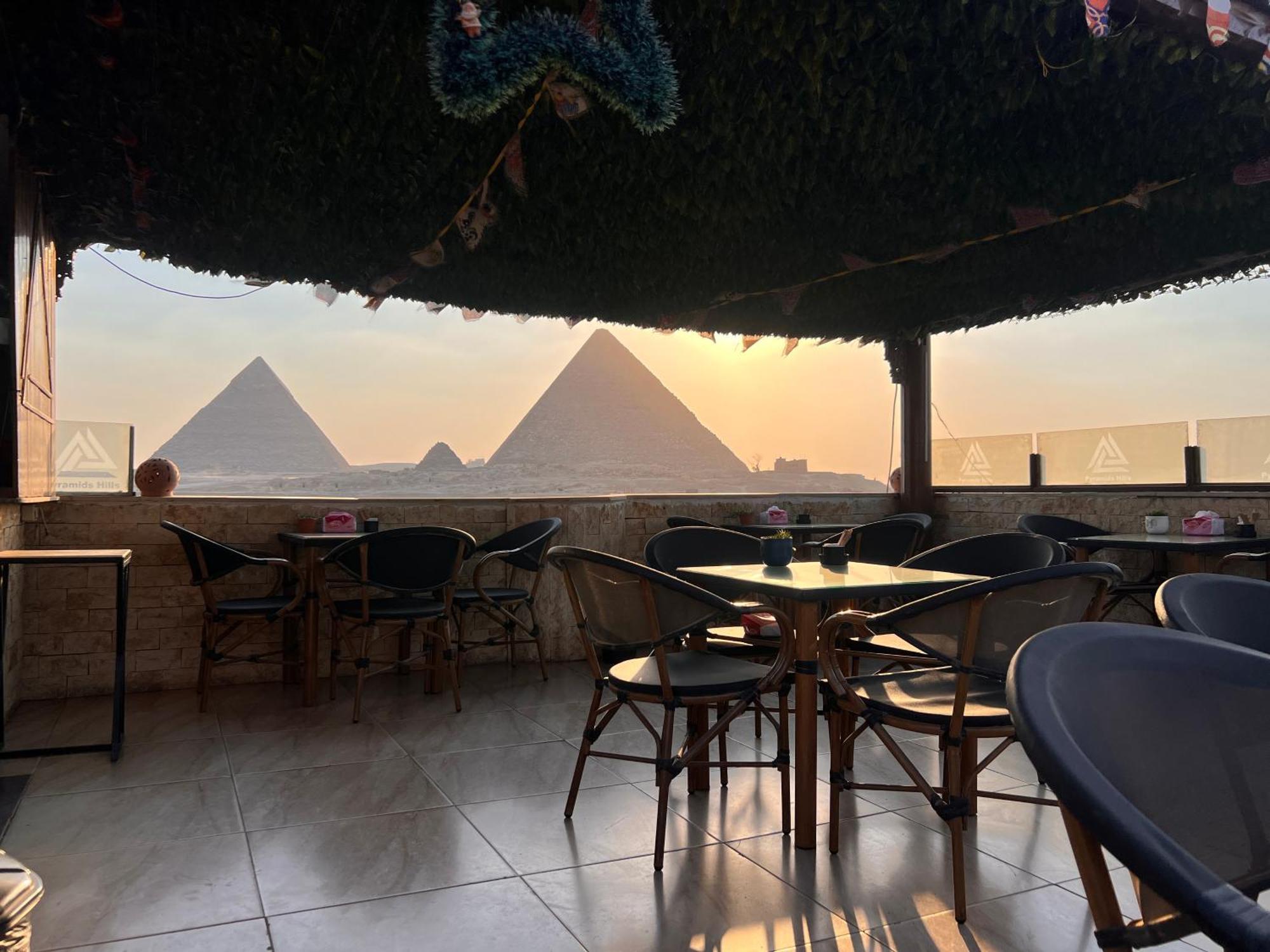Imhotep Pyramids View Inn Kafret el-Gabal Esterno foto